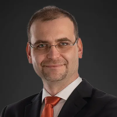 Dr. Moravcsik Bence Balázs portréja